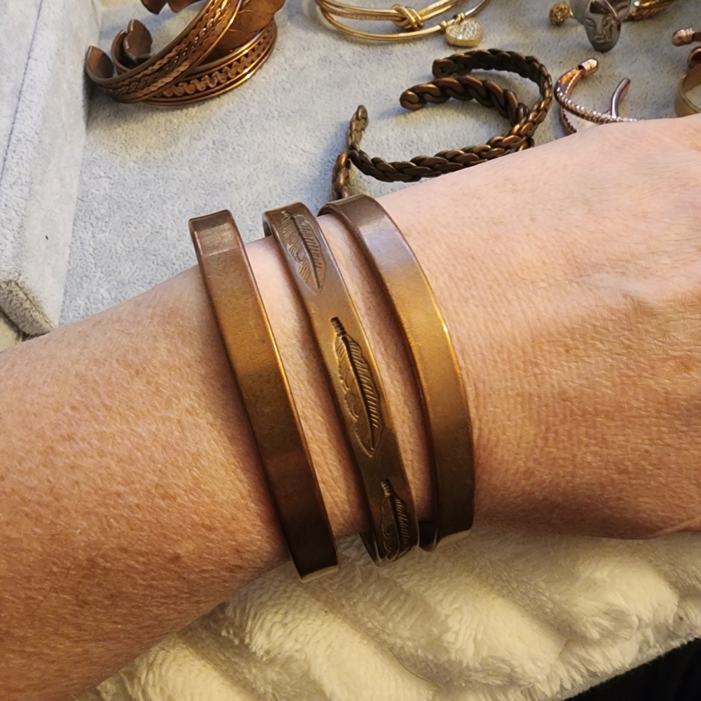 16 Cuff Bracelet Lot Vintage to Now Copper Costume Sarah Coventry Mary Kay Stack - Picture 8 of 16